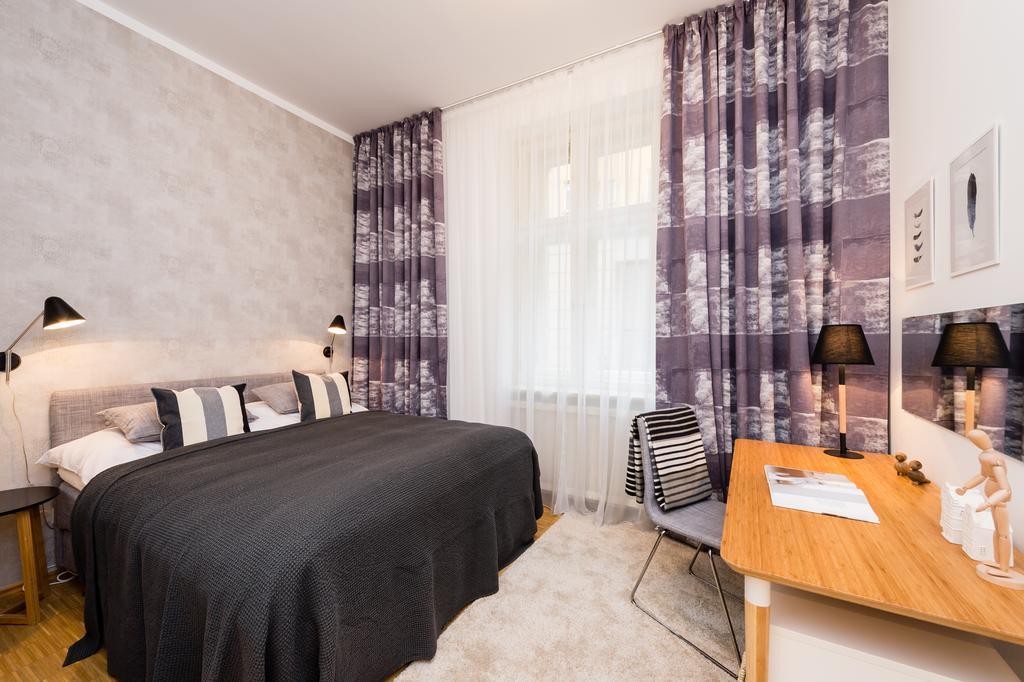 Modern Apartment Charvátova Praga Esterno foto
