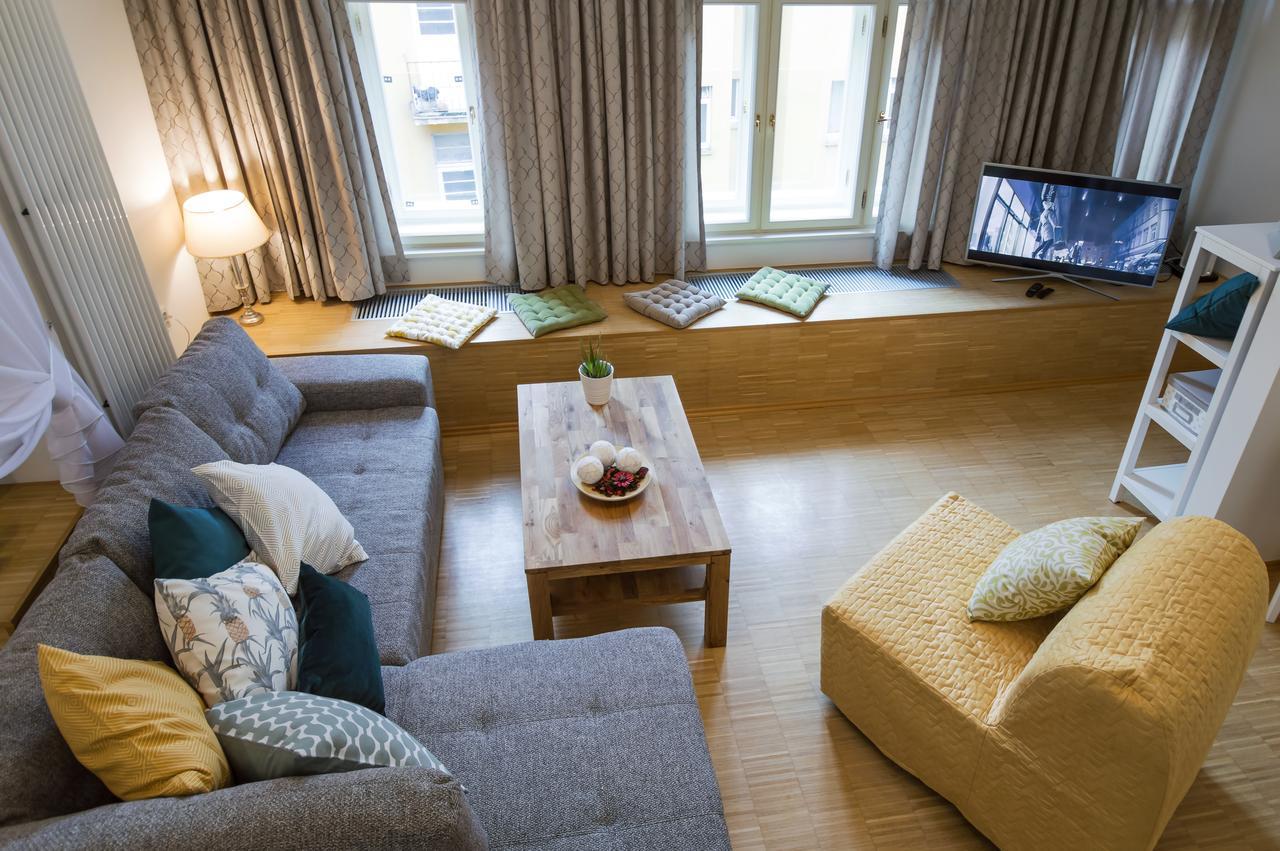 Modern Apartment Charvátova Praga Esterno foto